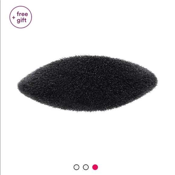 MAC 143SES Travel size face brush & Special Edition travel bag - Picture 15 of 15